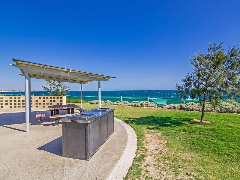 35A June Road, Safety Bay WA 6169