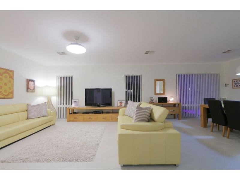 119 Waldburg Drive, Tapping WA 6065