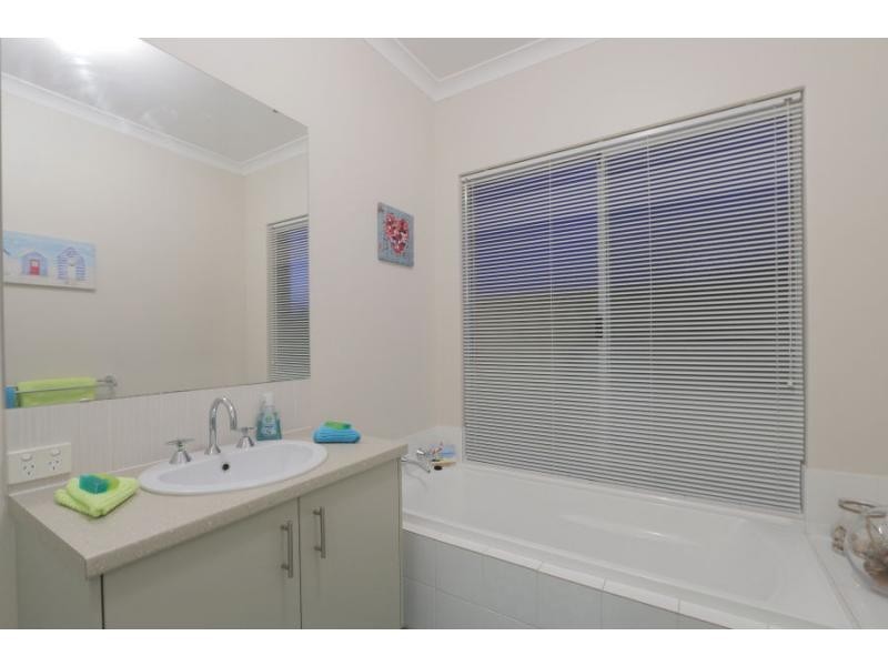 119 Waldburg Drive, Tapping WA 6065