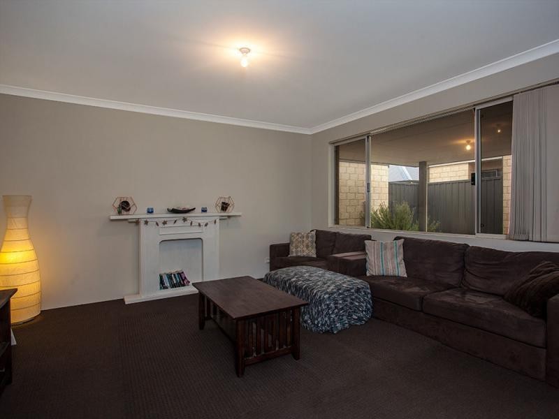 11/121 Eighth Road, Armadale WA 6112