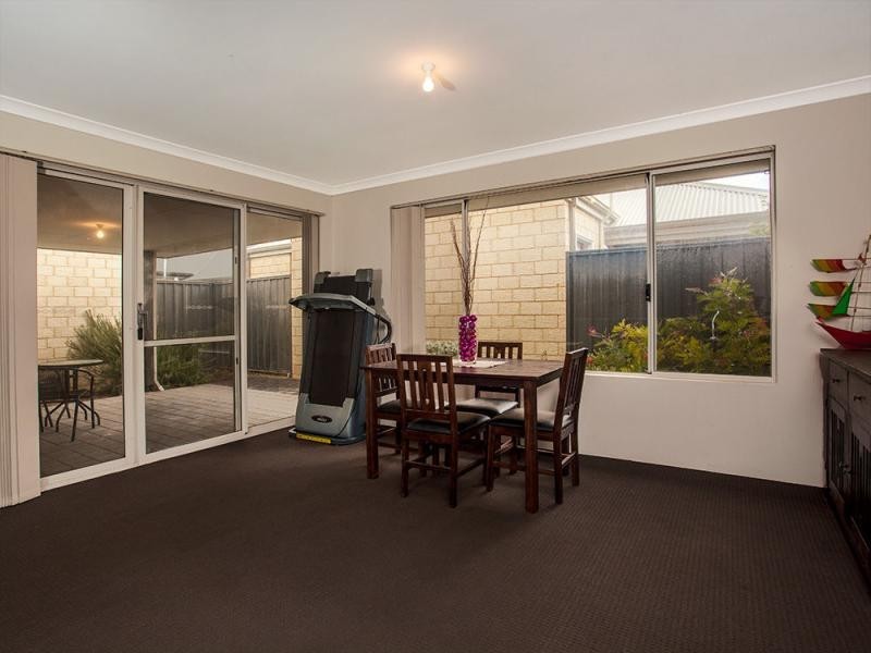 11/121 Eighth Road, Armadale WA 6112