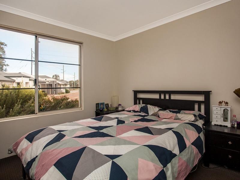 11/121 Eighth Road, Armadale WA 6112