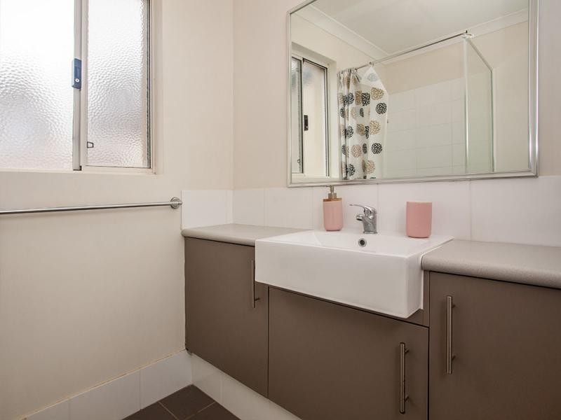 11/121 Eighth Road, Armadale WA 6112