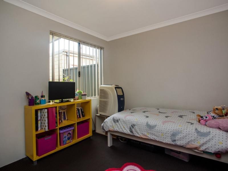 11/121 Eighth Road, Armadale WA 6112