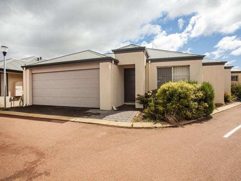 11/121 Eighth Road, Armadale WA 6112