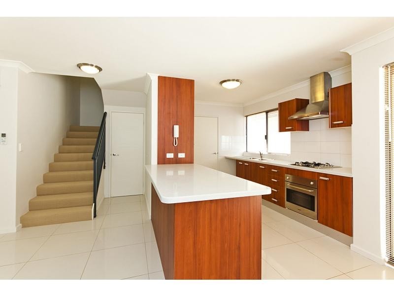 2/4 Lichfield Street, Victoria Park WA 6100