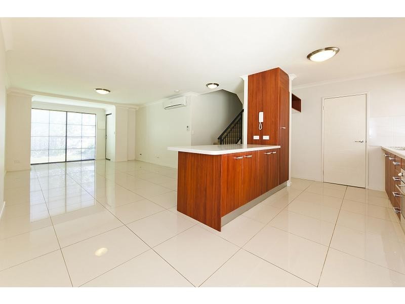 2/4 Lichfield Street, Victoria Park WA 6100