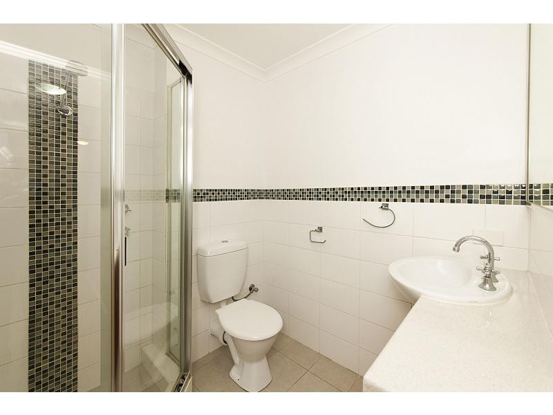 2/4 Lichfield Street, Victoria Park WA 6100