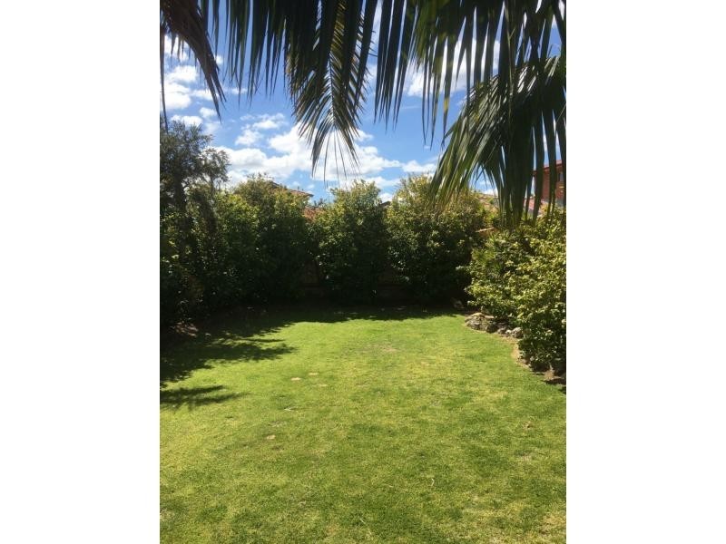 20 Naval Parade, Ocean Reef WA 6027