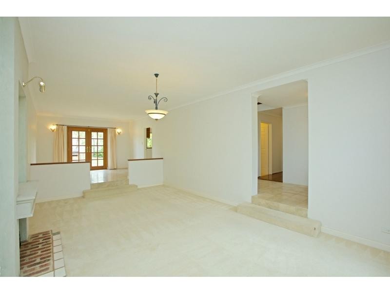 20 Naval Parade, Ocean Reef WA 6027