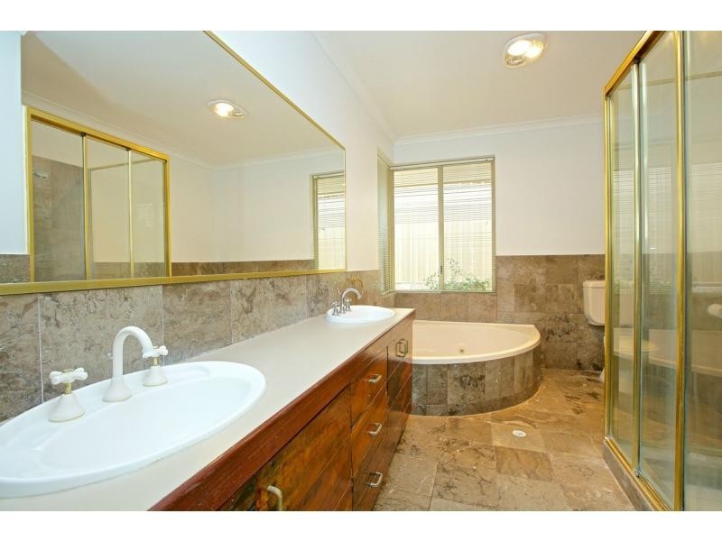 20 Naval Parade, Ocean Reef WA 6027