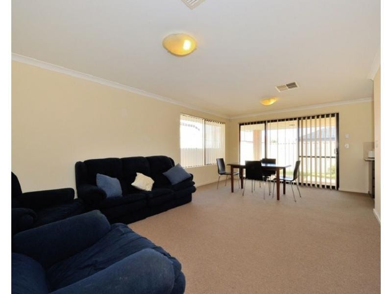 33 Kumarina Drive, Secret Harbour WA 6173