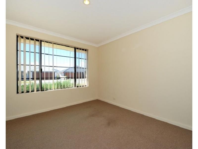 33 Kumarina Drive, Secret Harbour WA 6173