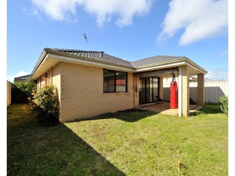 33 Kumarina Drive, Secret Harbour WA 6173