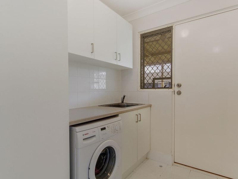 1 Cutter Road, Waikiki WA 6169