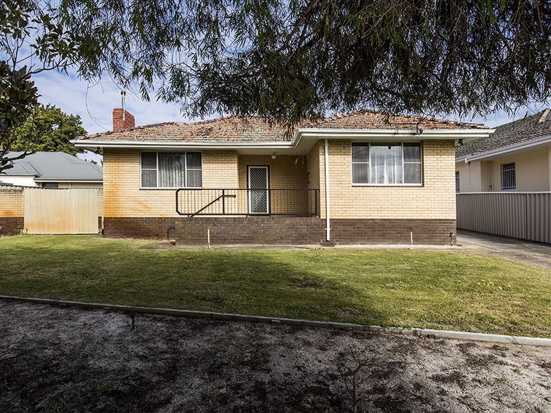 17 Marsh Avenue, Manning WA 6152