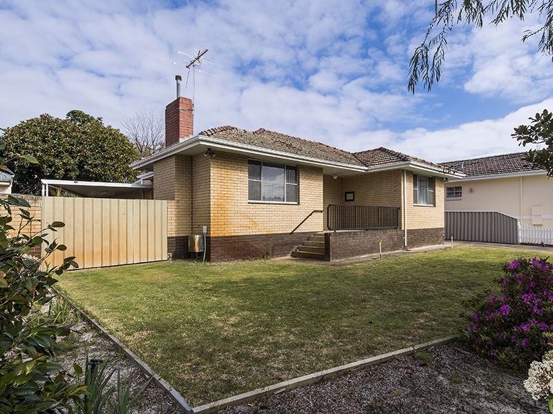 17 Marsh Avenue, Manning WA 6152