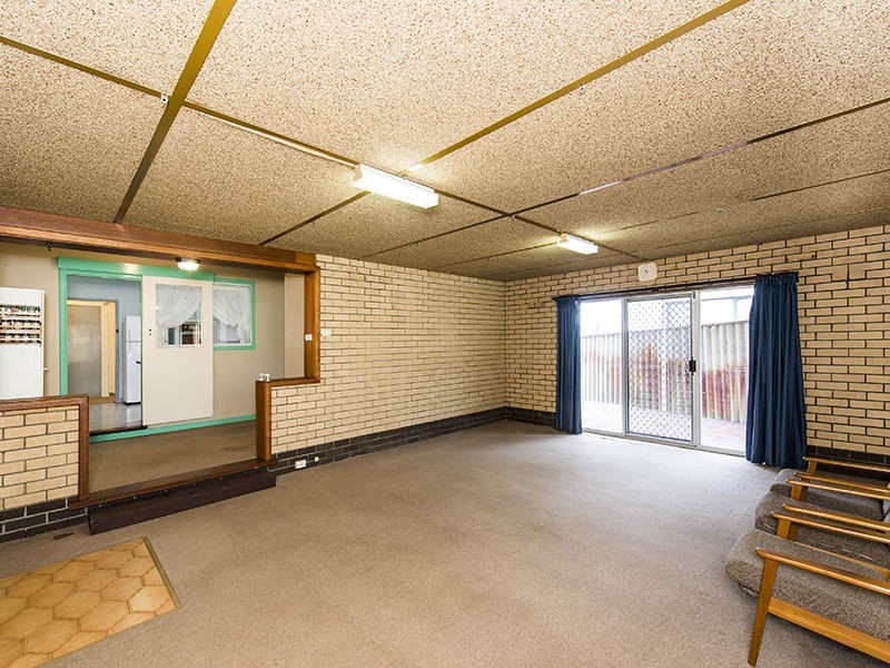 17 Marsh Avenue, Manning WA 6152