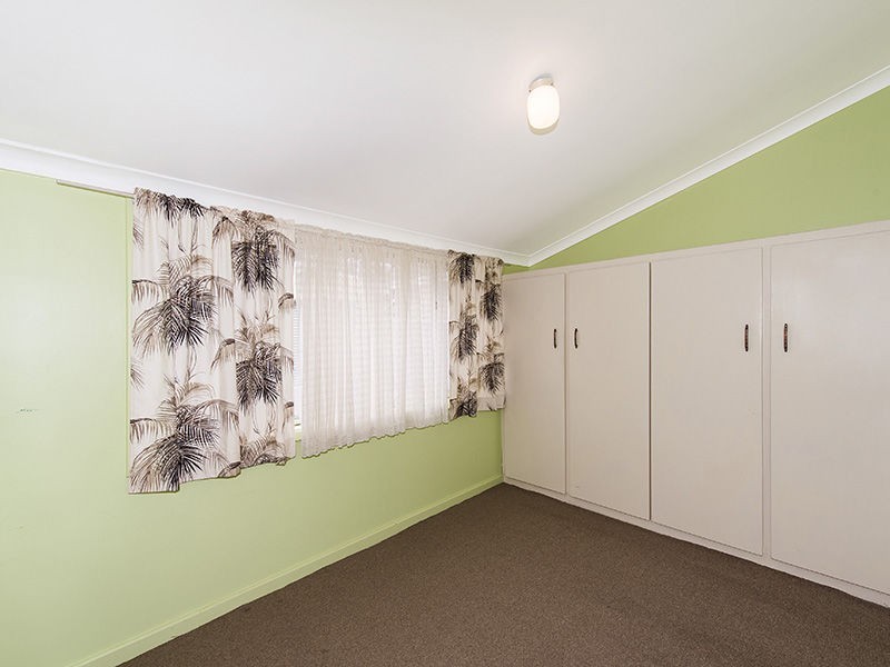 17 Marsh Avenue, Manning WA 6152