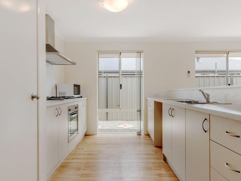 72 Colreavy Ramble, Baldivis WA 6171