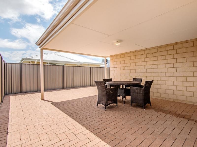 72 Colreavy Ramble, Baldivis WA 6171