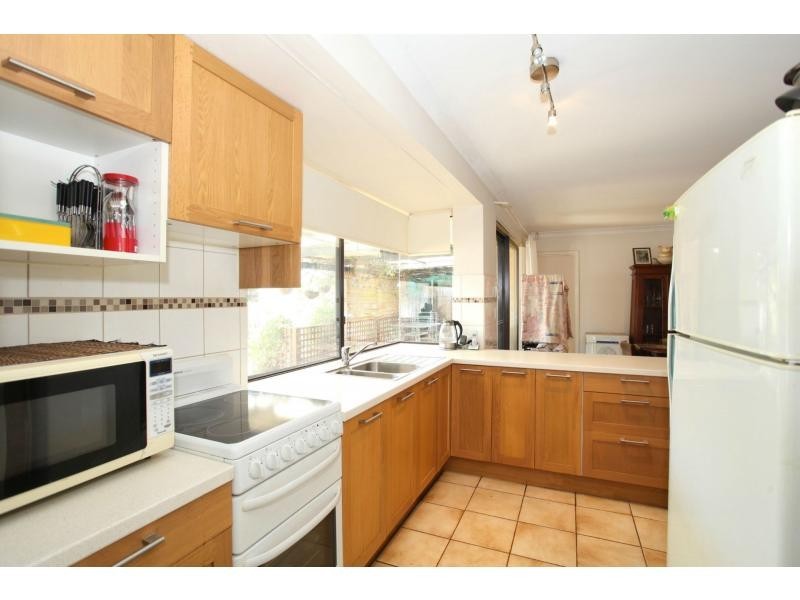 71 Corring Way, Parmelia WA 6167