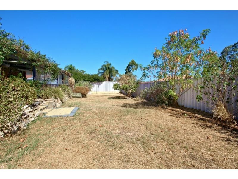 71 Corring Way, Parmelia WA 6167