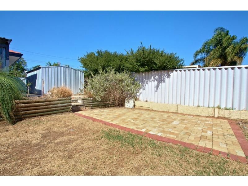 71 Corring Way, Parmelia WA 6167