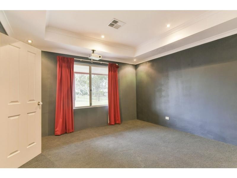 19 Beacham Road, Serpentine WA 6125