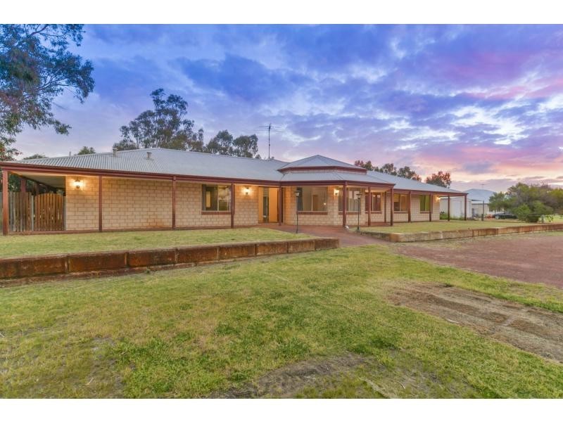 19 Beacham Road, Serpentine WA 6125