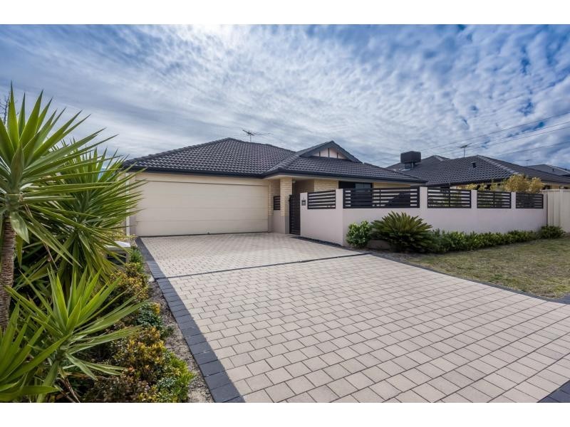 4 Viking Way, Darch WA 6065