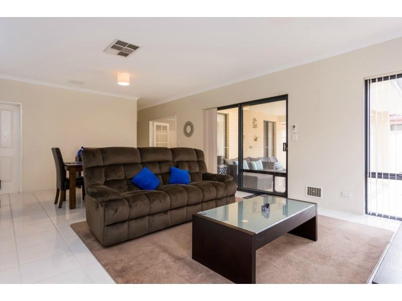 4 Viking Way, Darch WA 6065