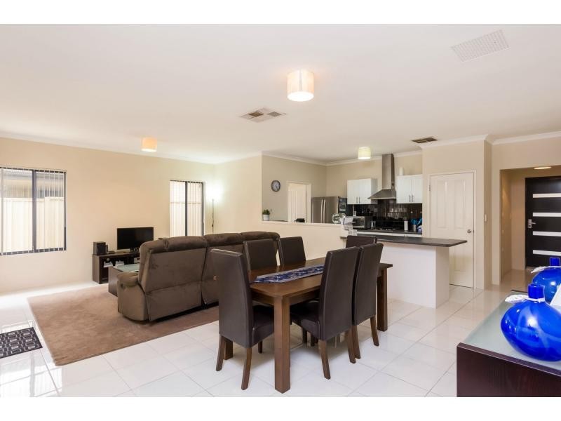 4 Viking Way, Darch WA 6065