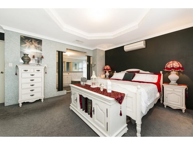 9 Fairmount Close, Bibra Lake WA 6163