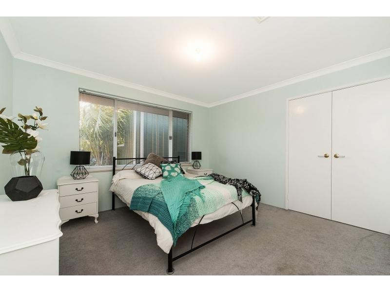 9 Fairmount Close, Bibra Lake WA 6163