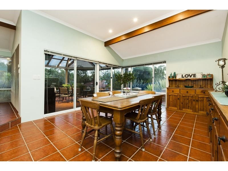 9 Fairmount Close, Bibra Lake WA 6163