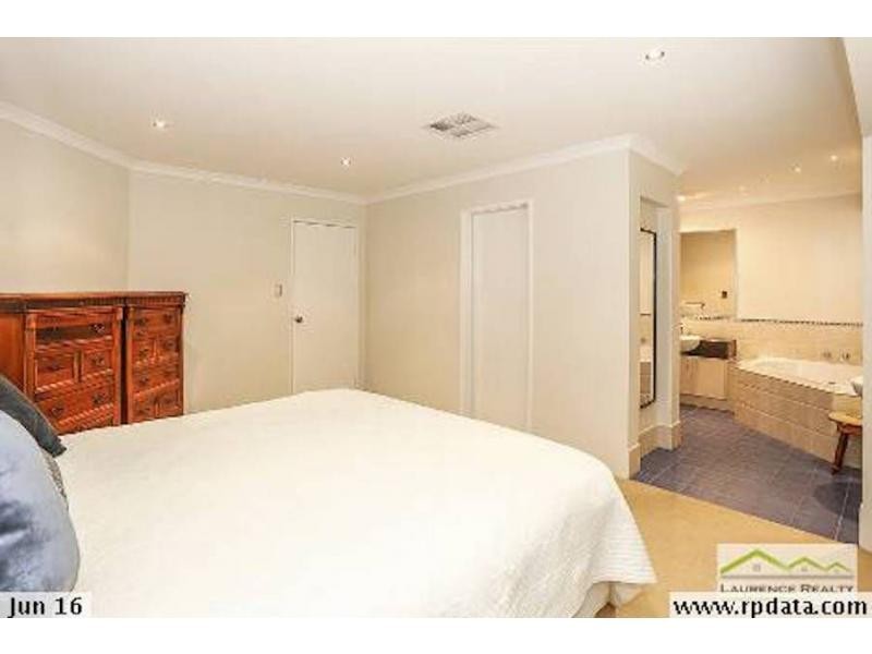 10 Cactus Link, Clarkson WA 6030