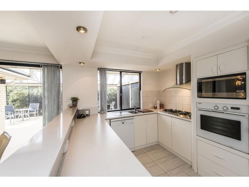 2/13 Parsons Avenue, Manning WA 6152