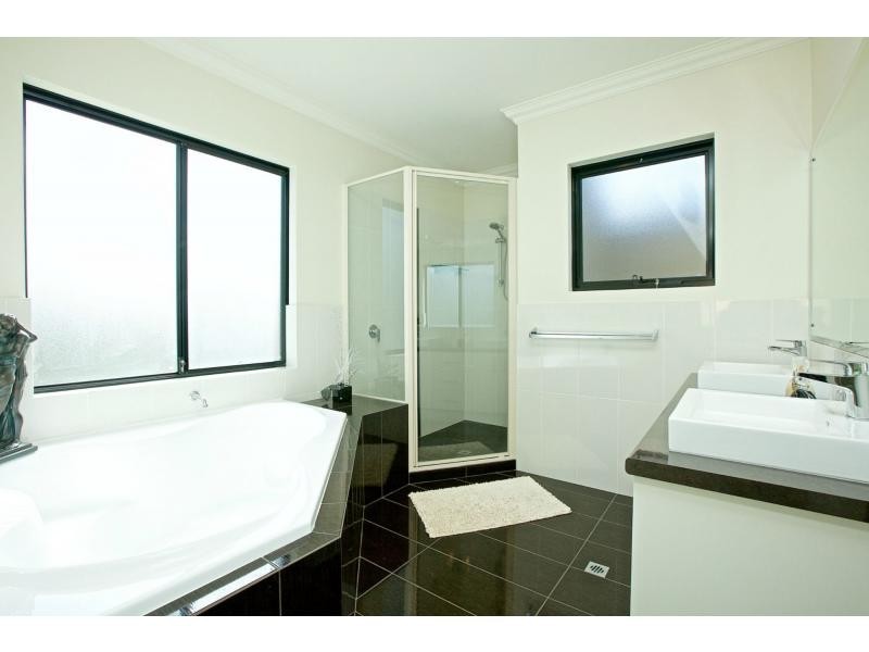 20B Balcombe Street, Westminster WA 6061