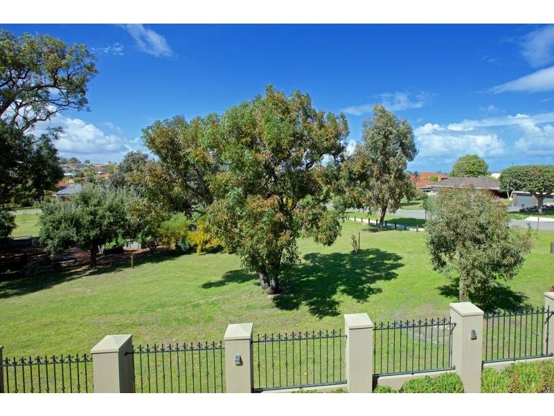 20B Balcombe Street, Westminster WA 6061