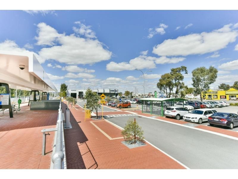 9 Royal Street, Kenwick WA 6107