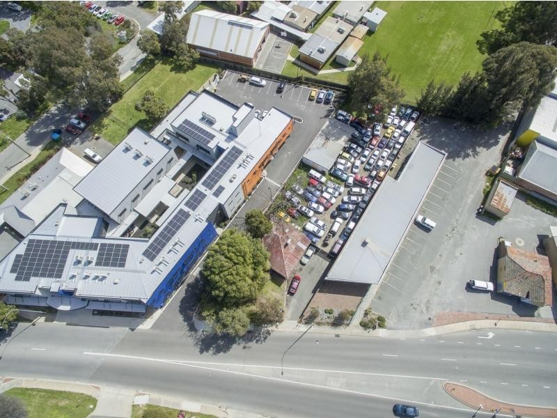 9 Royal Street, Kenwick WA 6107