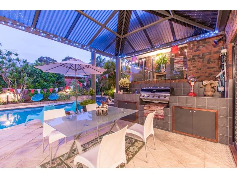 9 Inglis Court, Kingsley WA 6026