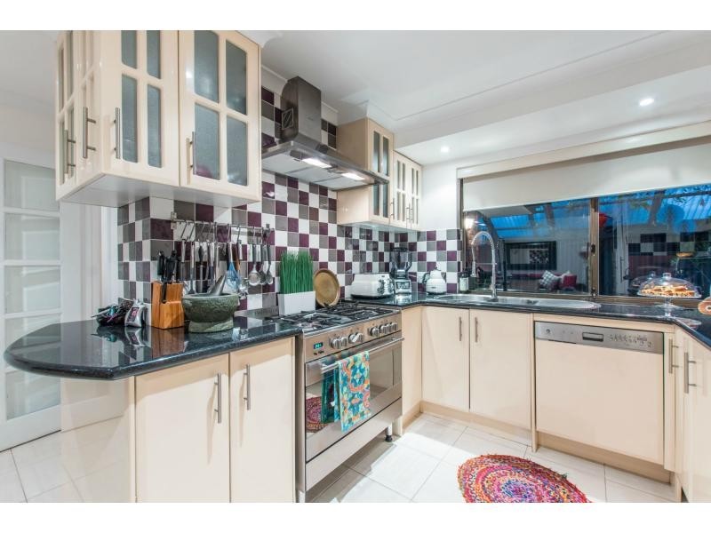 9 Inglis Court, Kingsley WA 6026