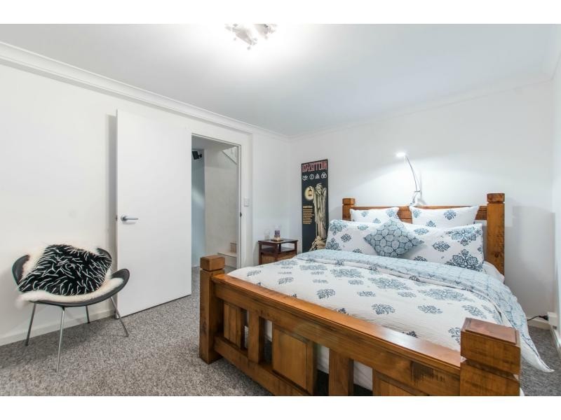 9 Inglis Court, Kingsley WA 6026