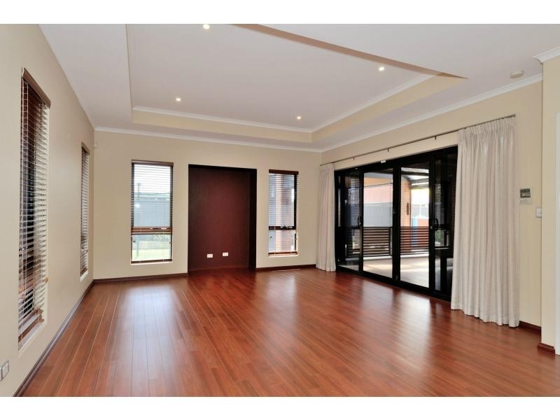 10 Gleeson Entrance, Aveley WA 6069