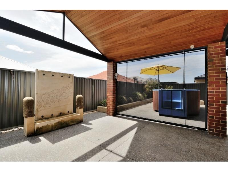 10 Gleeson Entrance, Aveley WA 6069