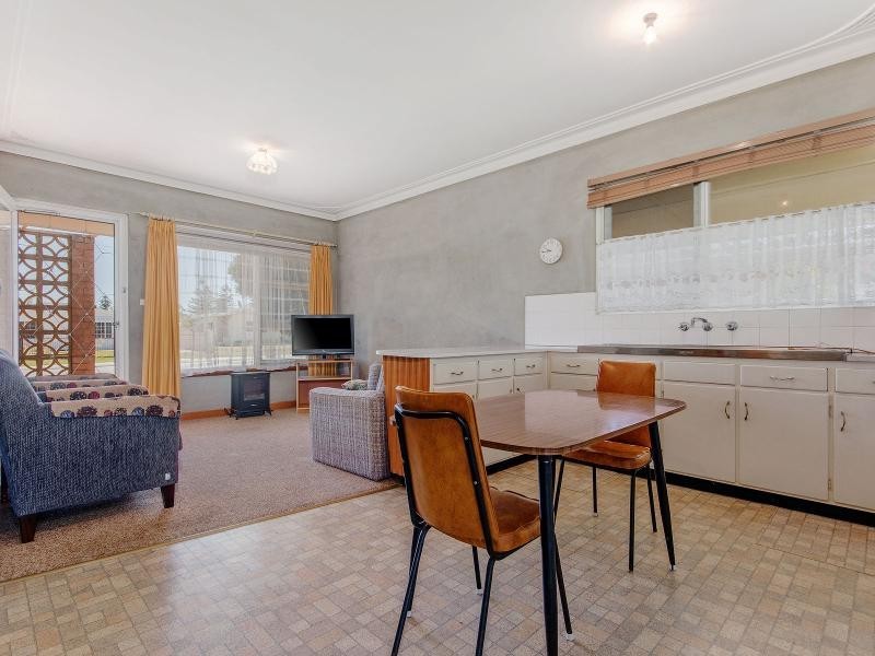 35 Langley Street, Rockingham WA 6168