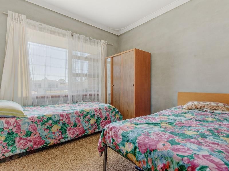 35 Langley Street, Rockingham WA 6168