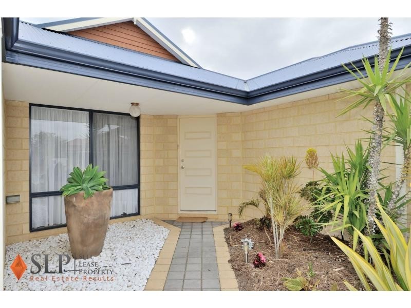 16 Petworth Drive, The Vines WA 6069